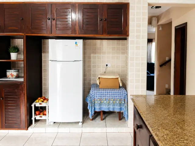 Cozinha organizada da Casa Lar